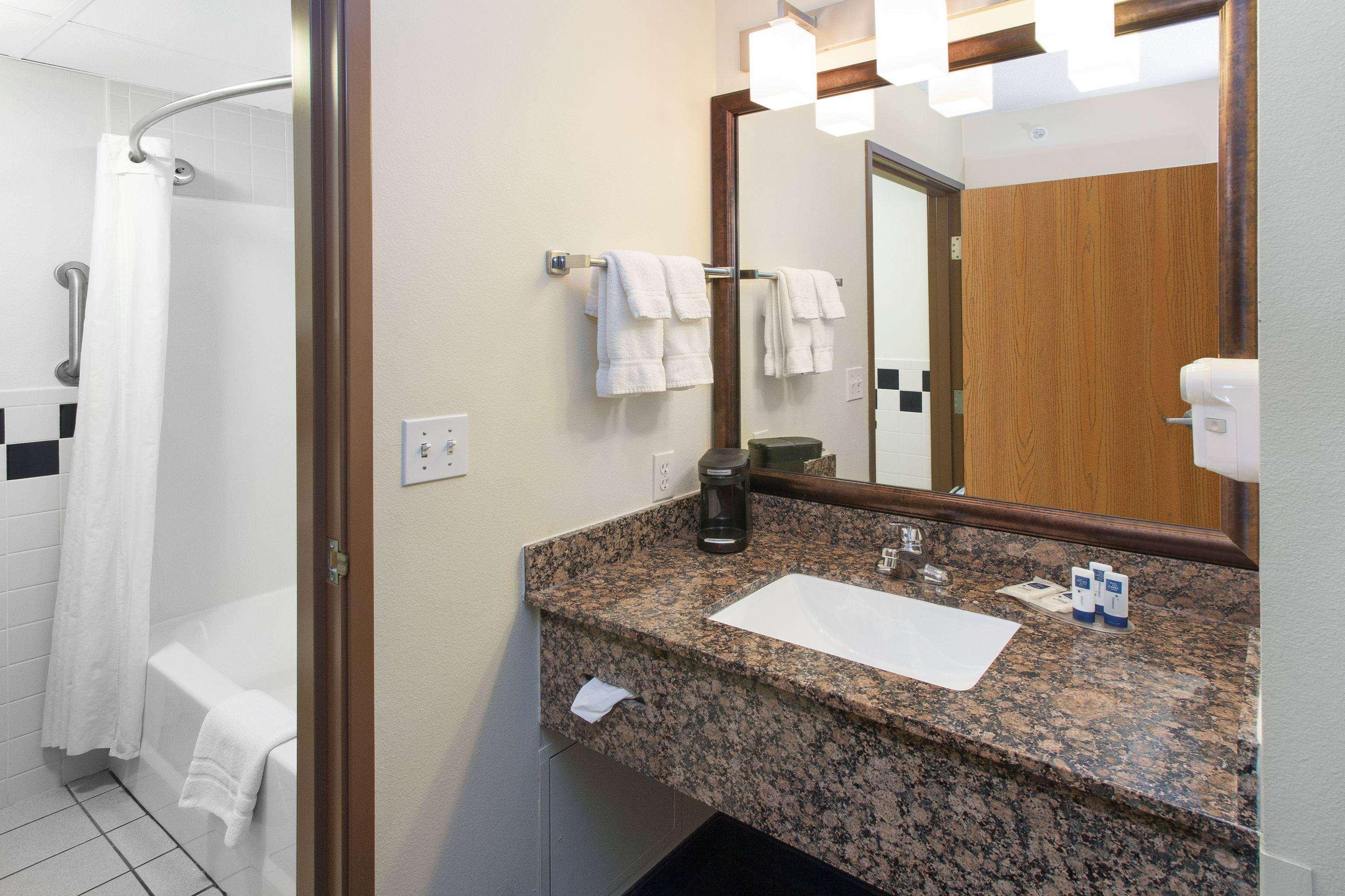 Americinn By Wyndham Webster City Εξωτερικό φωτογραφία